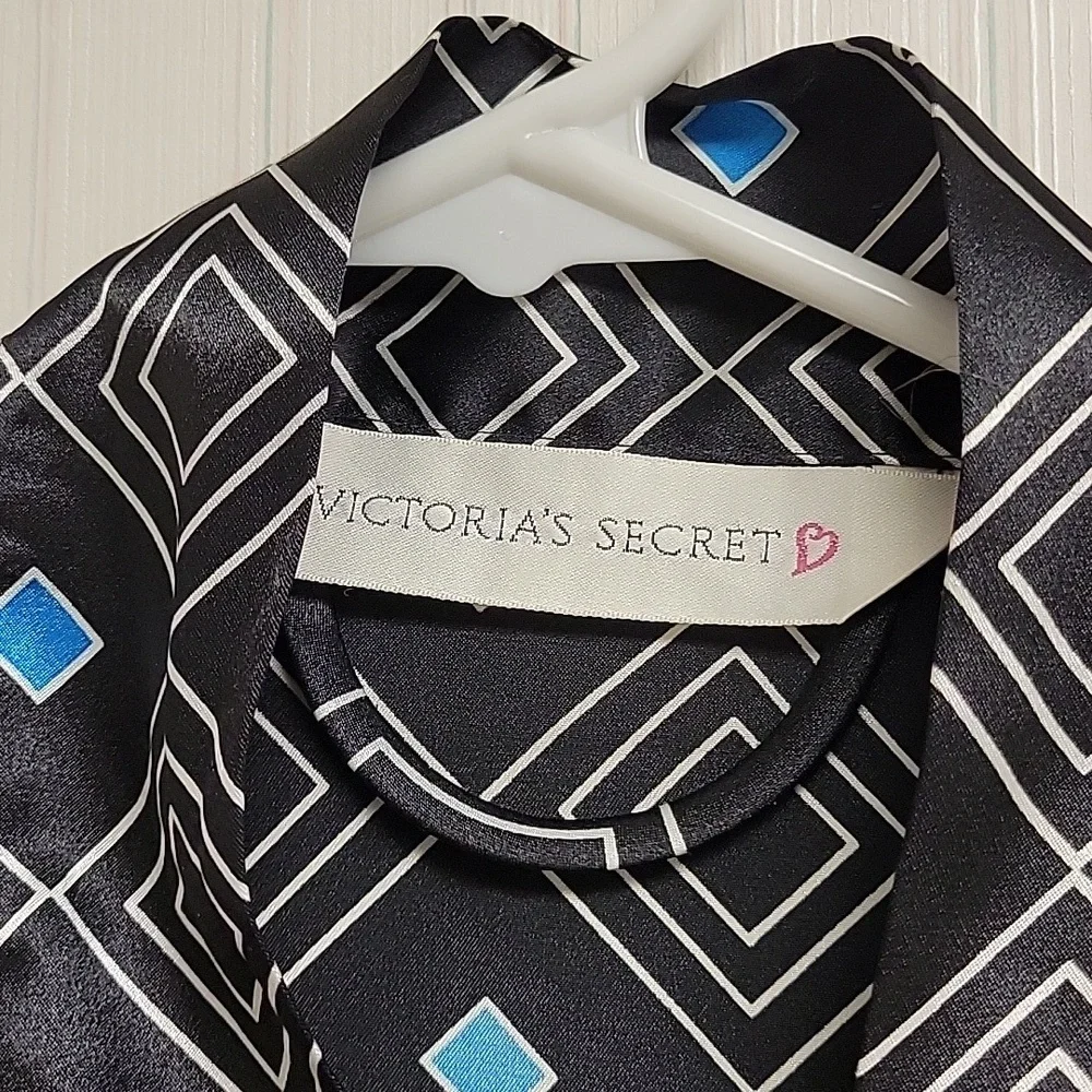 Victorias Secret elegant robe
